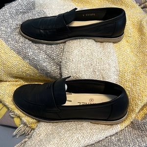 Black leather Chanel CC Loafers, size 38.5 IT